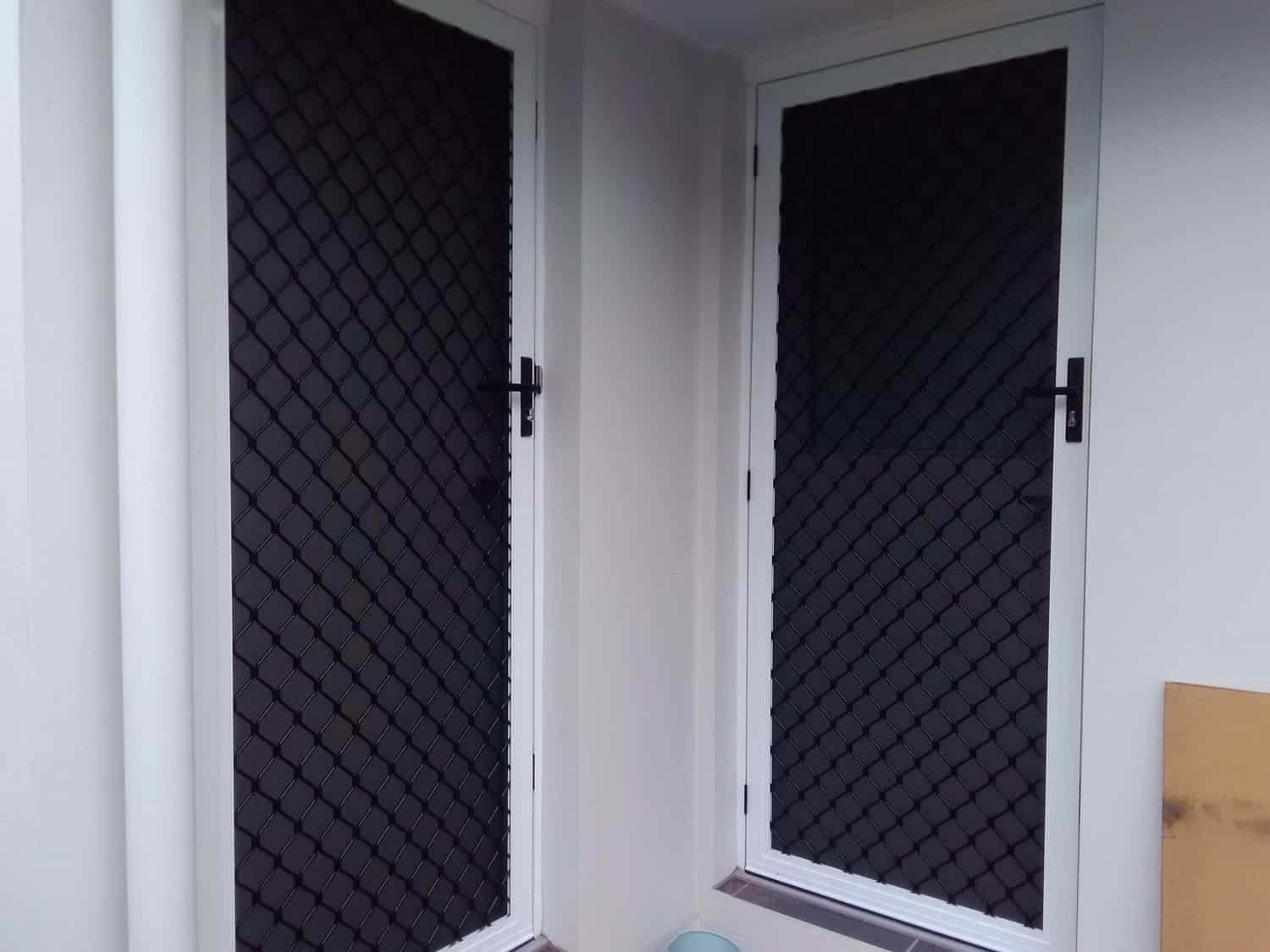 Diamond Grille Secure Screen