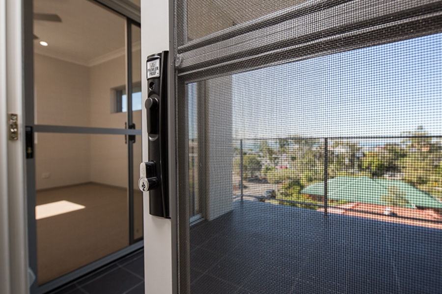 Infect Fly Screen Hero