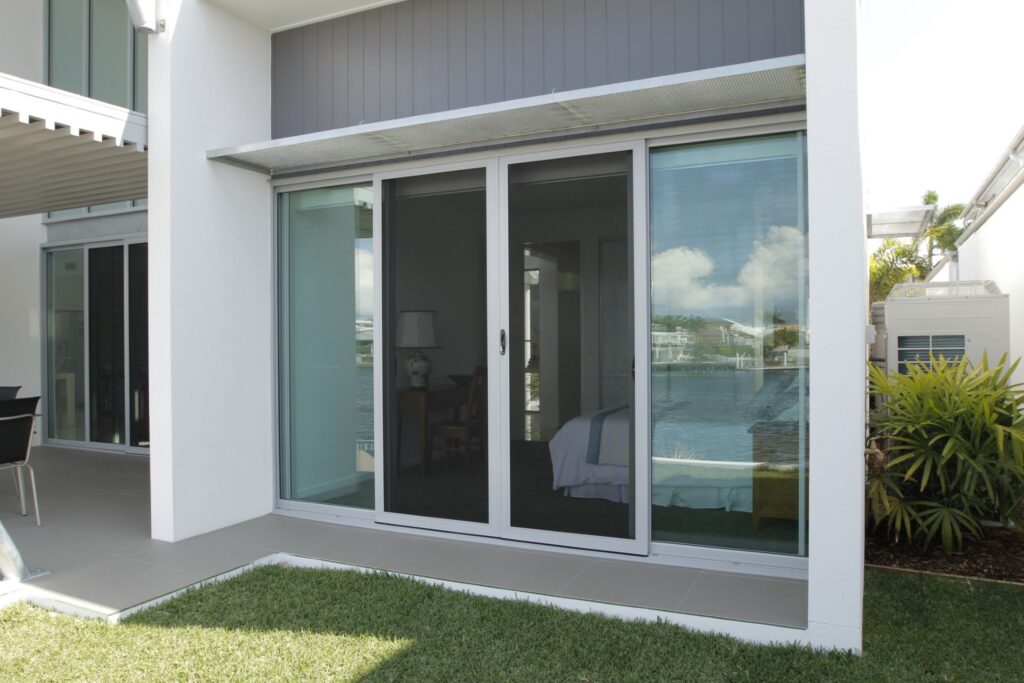 Xceed Sliding Door